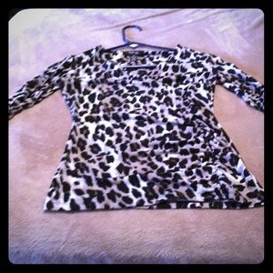 💙💙Leopard print 3/4 sleeve top petite size💙💙